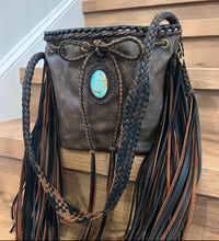 Load image into Gallery viewer, chocolate x noir bucket bag